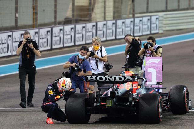 开云登录-卡丁车到F1,20年赛道时光 维斯塔潘的“家族使命”