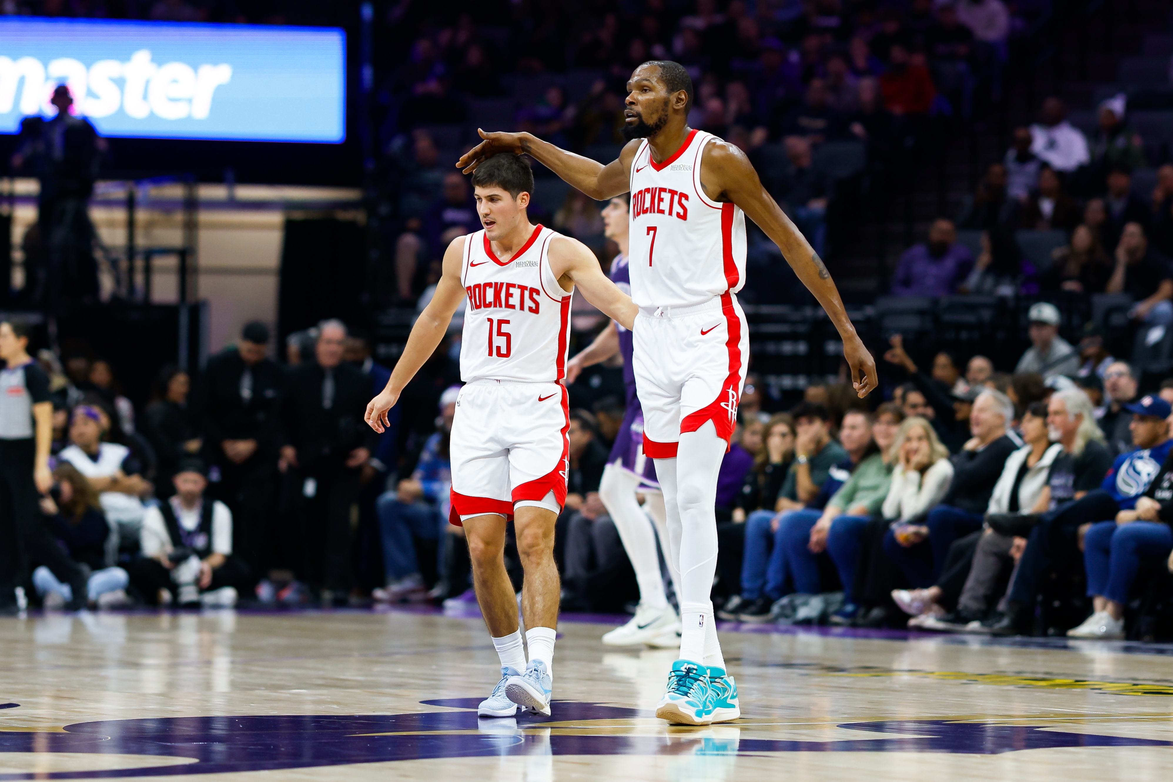 kaiyun-KD日常夸奖谢泼德：他能突能投&amp;防守积极 为其他人打开了空间